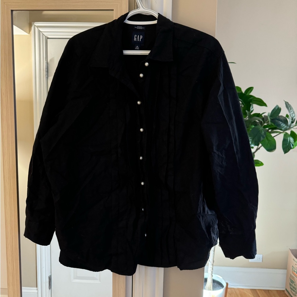 Gap Pearl Button Down - image 1